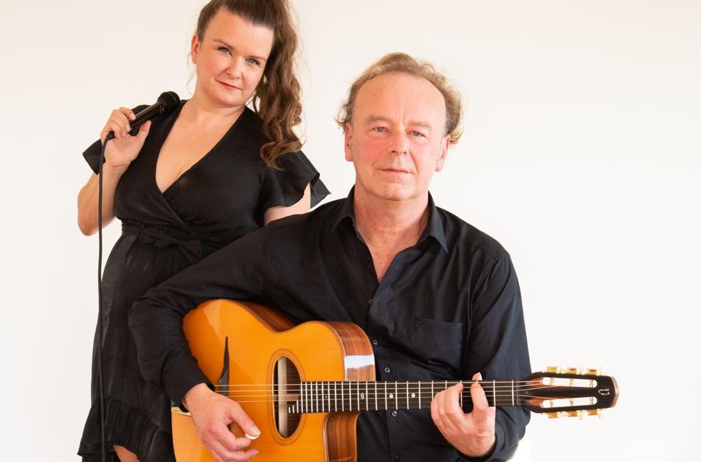 Juni 2021 – Picnic in Orange – „Swing Ding“ mit Fandrey & Schönlinner 