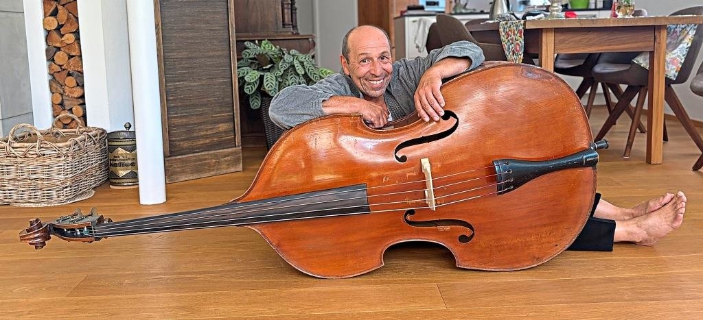 Januar 2026 – Herbert Bachmeier – „Der Kontrabass“